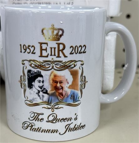 The Queen's Platinum Jubilee Coffee Mug