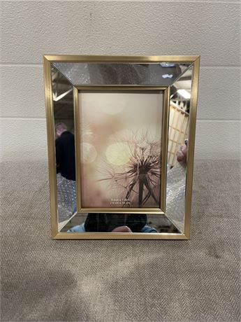 Always Home 5 x 7 Mirrored Gold Picture Frame