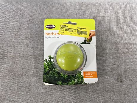 Chefn Fresh Herb Mincer-Herbzoom in Green