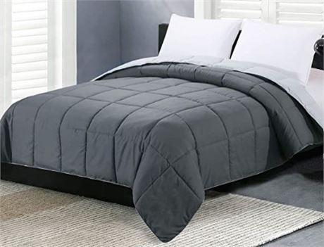 Gray Comforter, Twin