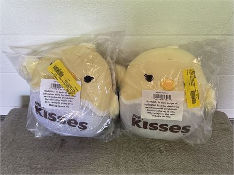 (2) Squishmallows, Hershey Kisses