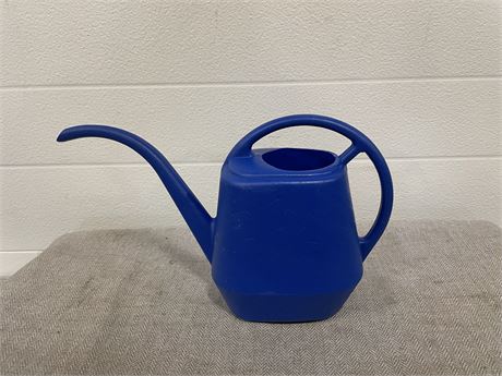 Bloem Aqua Rite Watering Can: 56 Oz - Classic Blue