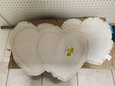 Lot of (5) Heart Shaped Fabric Placemats