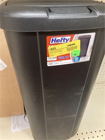 Hefty 13 gallon Trash Can, black