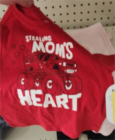 Stealing Moms heart t-shirt 4t