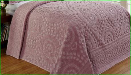 Better Trends Pink Rio Floral Design 100% Cotton Bedspread, King