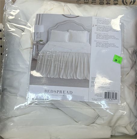Full Bedspread and 2 shams, white, FULL