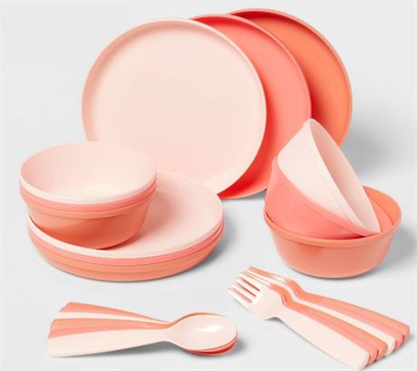 Pillow fort 5 pack of plastic bowls, plates, fork and spoons