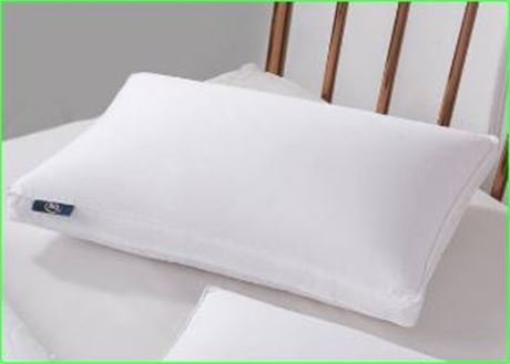 (EIGHT) Serta So Comfy Bed Pillow's, Standard