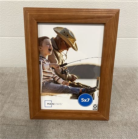 Mainstays 5x7 Solid Oak Wood Tabletop Picture Frame