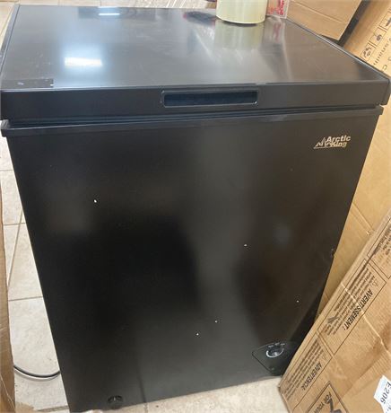 Artic King 5 cu ft freezer, **TESTED AND FULLY FUNCTIONAL**