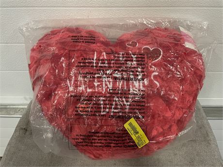 Way to Celebrate! Valentines Day 19in Heart Soft Pillow, Red