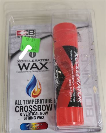 Crossbow and vertical bow string wax