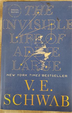 The Invisible Life of Addie Larue Hardcover