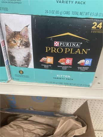 Lot of (EIGHT) 24 packs of Purina Pro Plan Kitten Food, Expire 2024