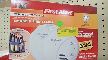 First Alert Wireless Interconnect Smoke and Fire Alarm