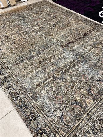 Large 10' x 13' Area Rug