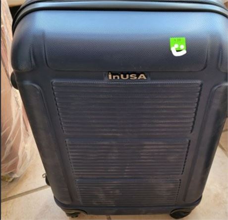 Imusa 20" Hardside suitcase, Navy Blue