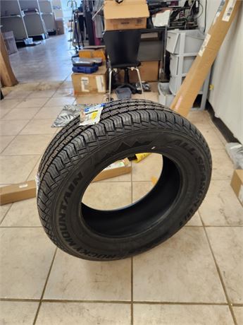 Rocky Mountain 265/60/R18 All-Season tire